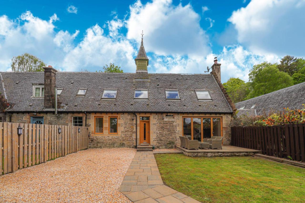 Fantastic Cottage In Loch Lomond National Park Alexandria Exteriör bild