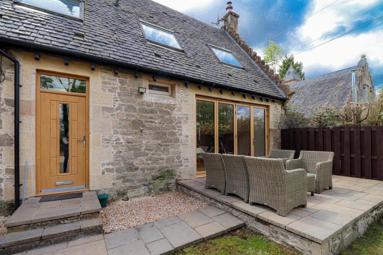 Fantastic Cottage In Loch Lomond National Park Alexandria Exteriör bild